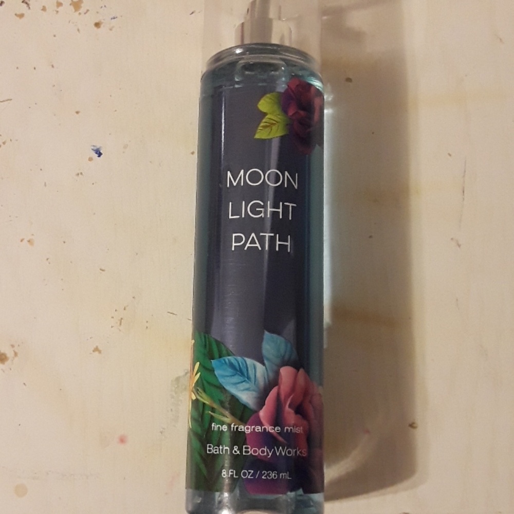 Bath & Body Works (Moonlight Path)